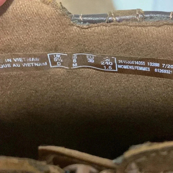 Women’s Clarks Adreena Lilac Ankle Booties Size 8 Brown Leather EUC - Picture 8 of 9